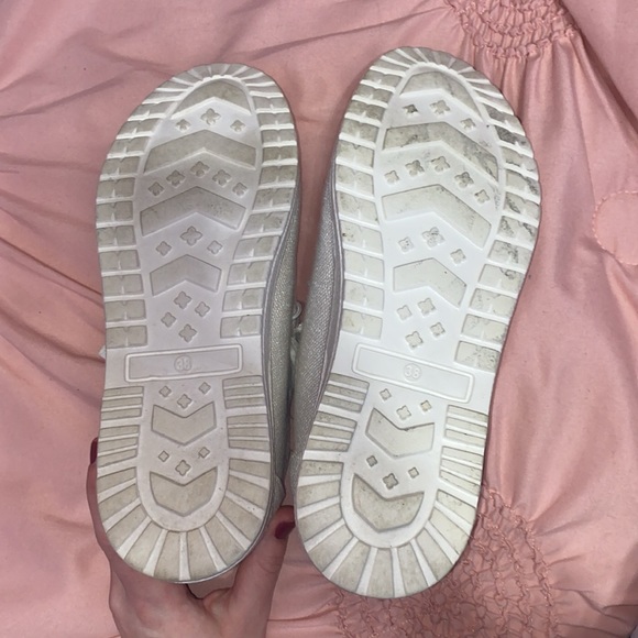 Shein Slip on shoes // Size 38 (7.5) // OFF White - Picture 4 of 4
